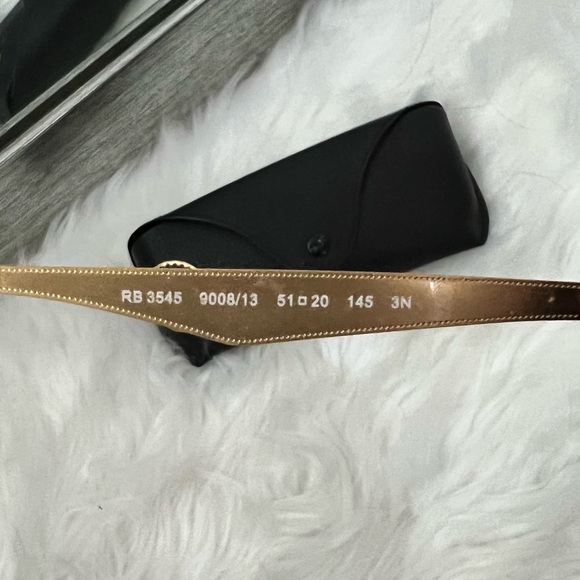 Ray Ban Sunglasses with Case - Picture 3 of 11